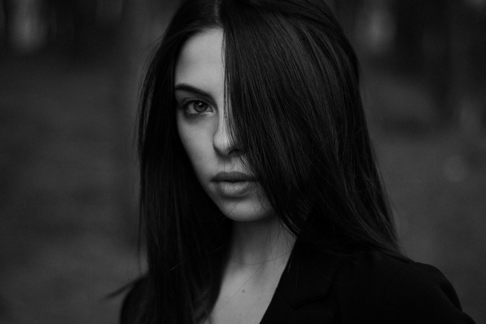 Nina Minelli — black and white portrait